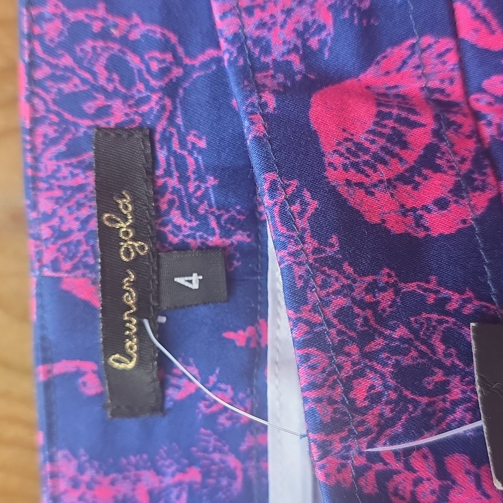 Seashell Print Capris - Picture 2 of 5